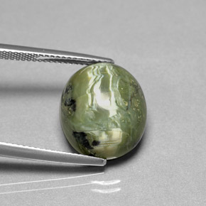 Serpentina verde natural 9,20ct, corte oval, opaco