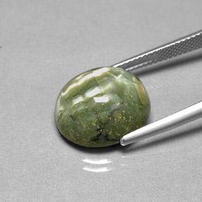 Serpentina verde natural 9,20ct, corte oval, opaco