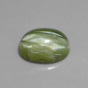 Serpentina verde natural 5,37ct, corte oval, opaco