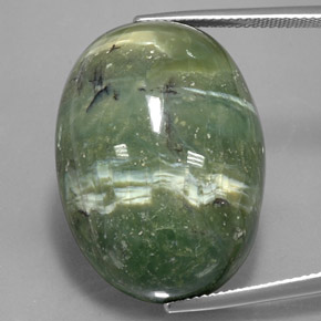 Serpentina verde natural 42,50ct, corte oval, opaco