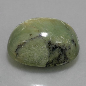 Serpentina verde natural 7,68ct, corte oval, opaco
