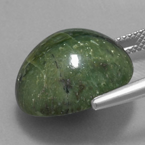 Serpentina verde natural 14,38ct, corte oval, opaco