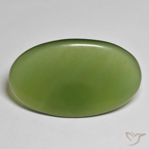 33.52ct Natural Verde escuro Serpentina, oval, Translúcido