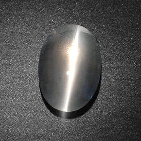 Sillimanite cat's eye cinza natural 7,34ct, corte oval, translúcido