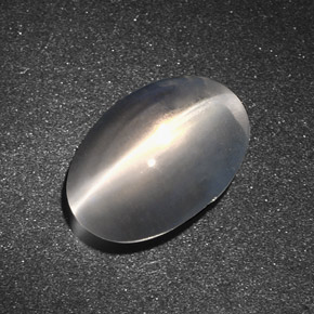 Sillimanite cat's eye cinza natural 7,34ct, corte oval, translúcido