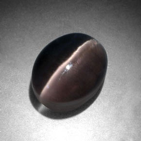 Sillimanite cat's eye cinza natural 3,96ct, corte oval, translúcido