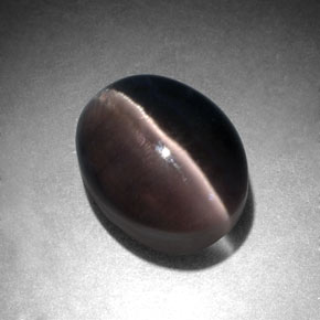 Sillimanite cat's eye cinza natural 3,96ct, corte oval, translúcido