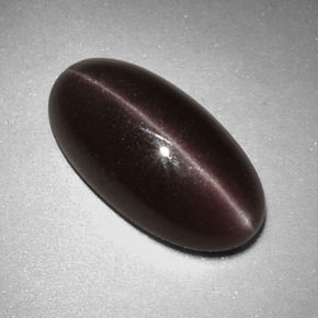 Sillimanite cat's eye marrom natural 7,07ct, corte oval, opaco