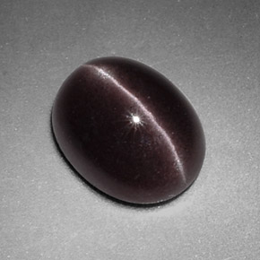 Sillimanite cat's eye marrom natural 2,88ct, corte oval, opaco