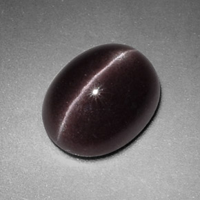 Sillimanite cat's eye marrom natural 2,88ct, corte oval, opaco