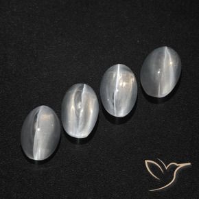 Pedras preciosas de Sillimanita Olho de Gato Branco claro natural de 3.93 ct, oval, Translúcido