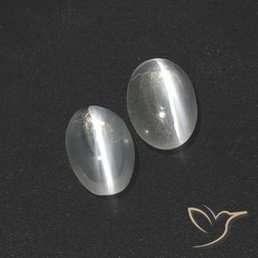 Pedras preciosas de Sillimanita Olho de Gato Branco claro natural de 1.89 ct, oval, Translúcido