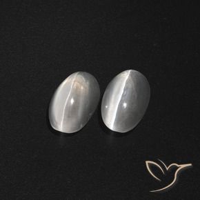 Pedras preciosas de Sillimanita Olho de Gato Branco claro natural de 2.39 ct, oval, Translúcido
