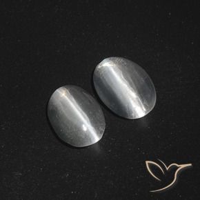 Pedras preciosas de Sillimanita Olho de Gato Branco claro natural de 2.53 ct, oval, Translúcido