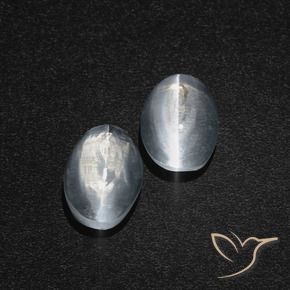 Pedras preciosas de Sillimanita Olho de Gato Branco claro natural de 2.49 ct, oval, Translúcido