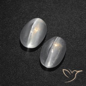 Pedras preciosas de Sillimanita Olho de Gato Branco claro natural de 2.86 ct, oval, Translúcido