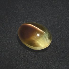 Sillimanite cat's eye marrom natural 3,02ct, corte oval, translúcido