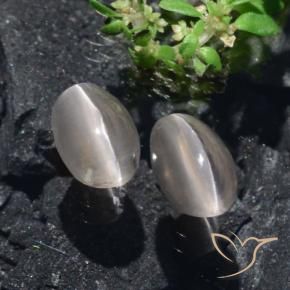 Pedras preciosas de Sillimanita Olho de Gato Cinza muito claro natural de 2.20 ct, oval, Translúcido