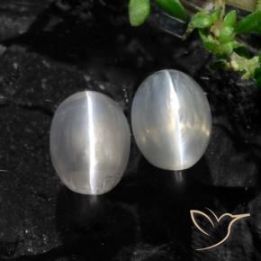 Pedras preciosas de Sillimanita Olho de Gato Cinza muito claro natural de 2.61 ct, oval, Translúcido