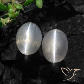 Pedras preciosas de Sillimanita Olho de Gato Cinza muito claro natural de 2.61 ct, oval, Translúcido