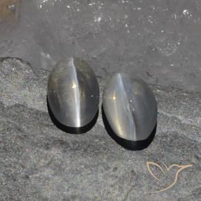 Pedras preciosas de Sillimanita Olho de Gato Cinza muito claro natural de 1.97 ct, oval, Translúcido