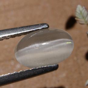 Sillimanita Olho de Gato Fumaça Natural 1.40ct, Corte Oval, Translúcido