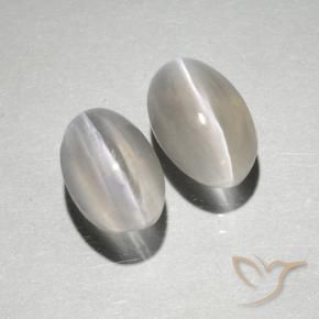 Pedras preciosas de Sillimanita Olho de Gato branco quente natural de 2.18 ct, oval, Translúcido