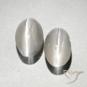 Pedras preciosas de Sillimanita Olho de Gato branco quente natural de 2.17 ct, oval, Translúcido