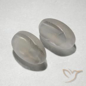 Pedras preciosas de Sillimanita Olho de Gato branco quente natural de 2.17 ct, oval, Translúcido