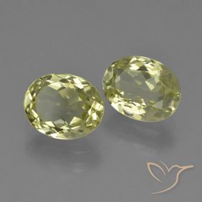 Pedras preciosas de Sillimanita amarelo médio natural de 3.81 ct, oval, VVS-VS