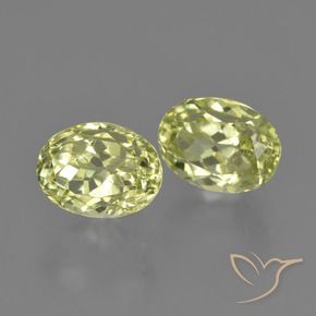 Pedras preciosas de Sillimanita amarelo médio natural de 3.94 ct, oval, VS