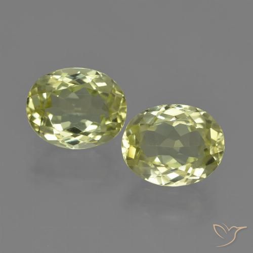 3.97ctw Natural amarelo médio Sillimanita, oval, VVS-VS