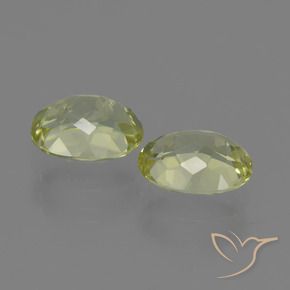 Pedras preciosas de Sillimanita amarelo médio natural de 3.97 ct, oval, VVS-VS