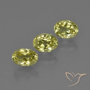 Pedras preciosas de Sillimanita amarelo médio natural de 3.12 ct, oval, VVS-VS