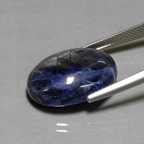 Sodalita azul natural 12,79ct, corte oval, opaco