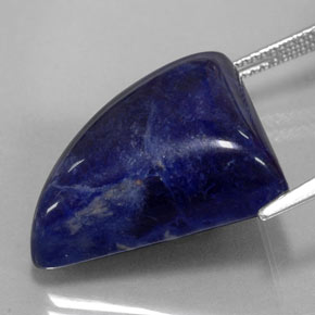 Sodalita Violeta Azul Natural 19.69ct, Forma extravagante, Opaco
