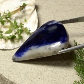 Sodalita Azul-marinho Natural 56.80ct, Formato de pêra, Opaco