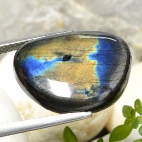 Espectrolita multicolorido natural 9,04ct, forma extravagante, opaco