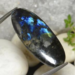 Espectrolita multicolorido natural 15,38ct, corte oval, opaco