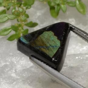 Espectrolita multicolorido natural 5,25ct, trillion, opaco