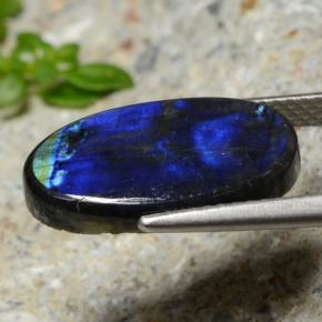 Espectrolita multicolorido natural 4,55ct, corte oval, opaco