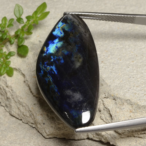 Espectrolita multicolorido natural 23,37ct, forma extravagante, opaco