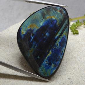 Espectrolita multicolorido natural 29,79ct, forma extravagante, opaco