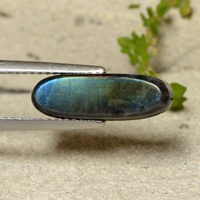 Espectrolita multicolorido natural 2,54ct, corte oval, opaco
