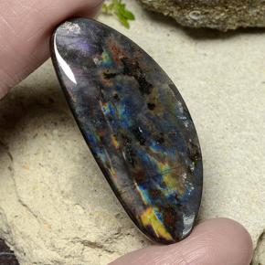 Espectrolita multicolorido natural 15,39ct, forma extravagante, opaco
