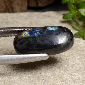 Espectrolita multicolorido natural 3,83ct, corte oval, opaco