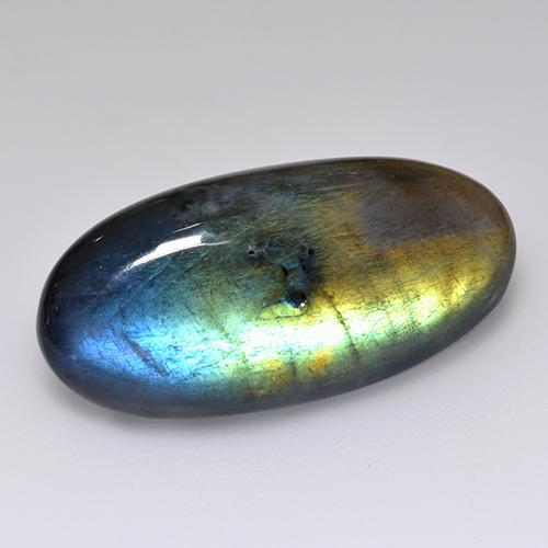 Espectrolita multicolorido natural 14,58ct, corte oval, opaco