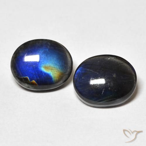 4.50ctw Natural Multicolorido Spectrolite, oval, Opaco