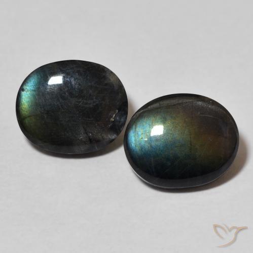 4.39ctw Natural Multicolorido Spectrolite, oval, Opaco