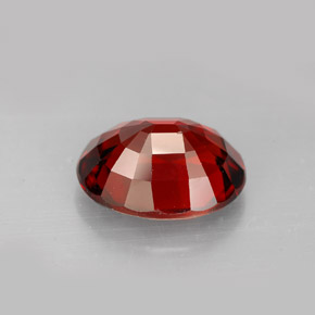 Granada espessartita vermelho natural 7,03ct, corte oval, VVS-VS